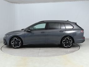 Volkswagen Golf - 2025