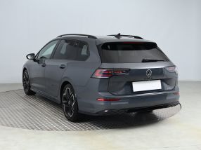 Volkswagen Golf - 2025