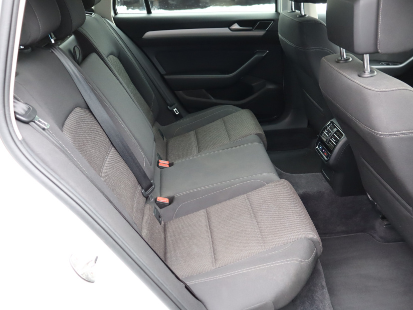 Volkswagen Passat, 2018