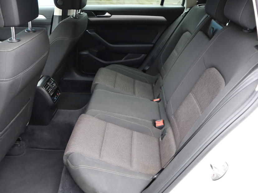 Volkswagen Passat, 2018