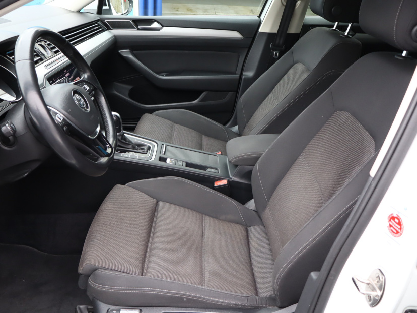 Volkswagen Passat, 2018