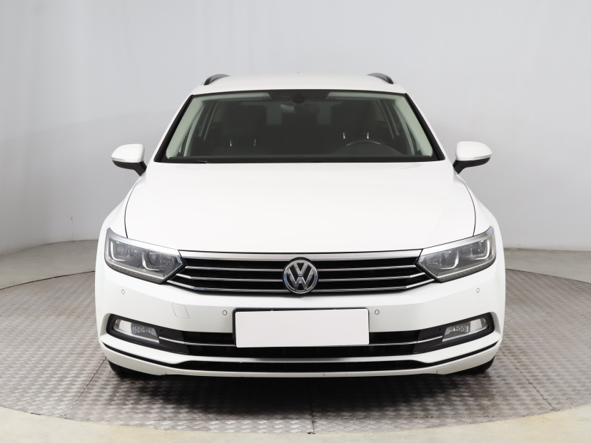 Volkswagen Passat, 2018
