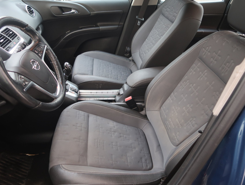 Opel Meriva, 2015