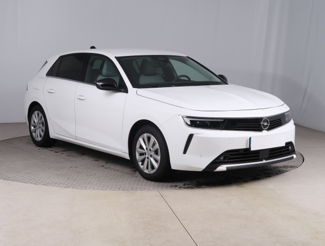 Opel Astra 2023