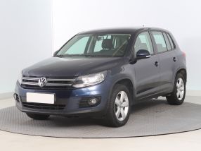 Volkswagen Tiguan - 2012