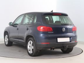 Volkswagen Tiguan - 2012