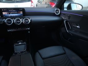 Mercedes-Benz A - 2024