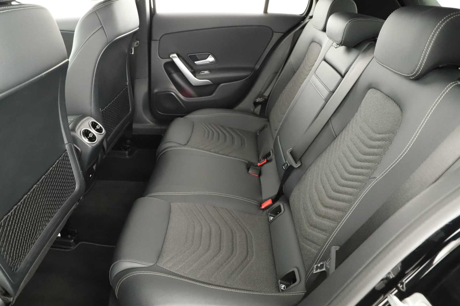 Mercedes-Benz A - 2024