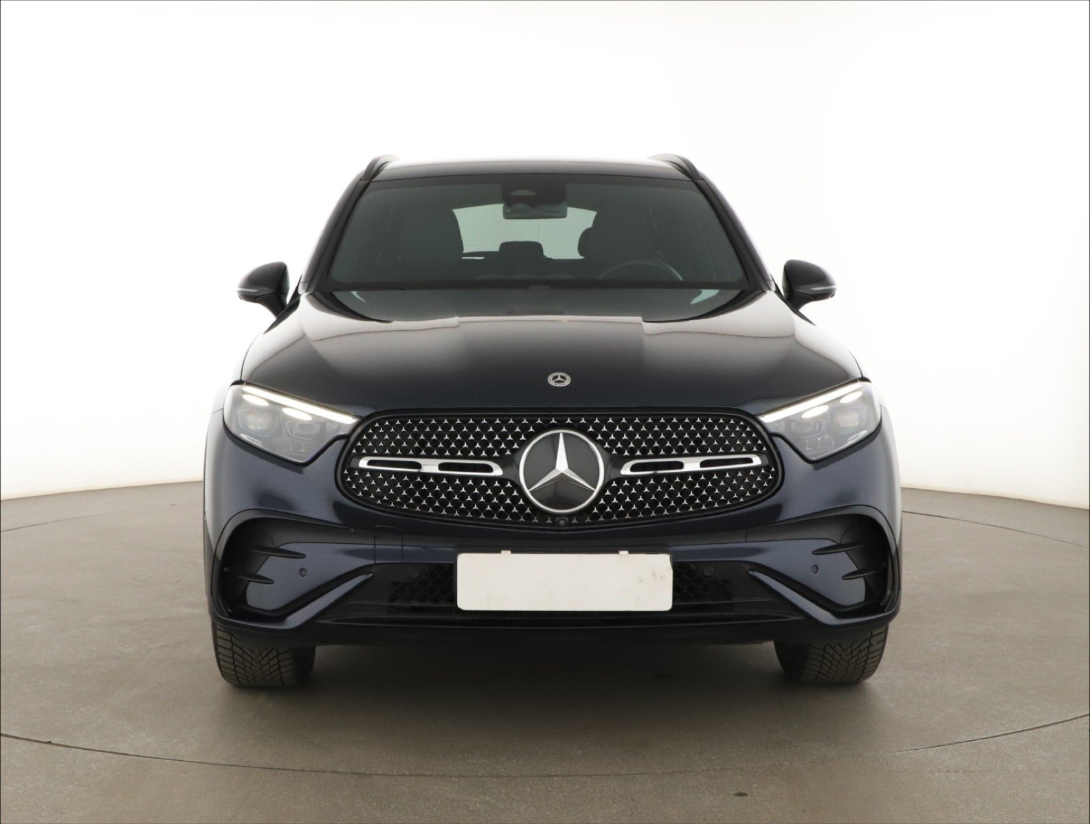 Mercedes-Benz GLC - 2024