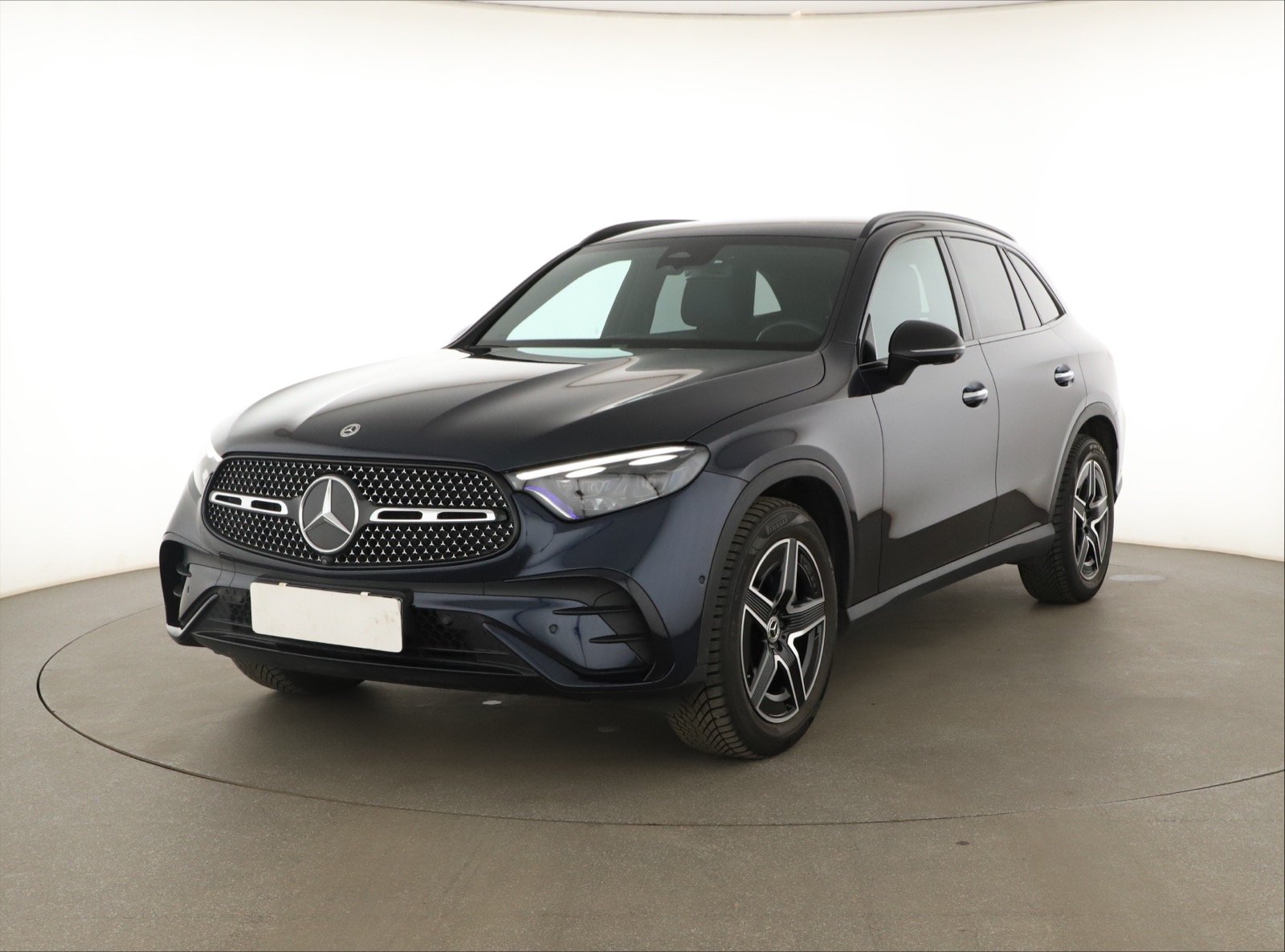 Mercedes-Benz GLC - 2024