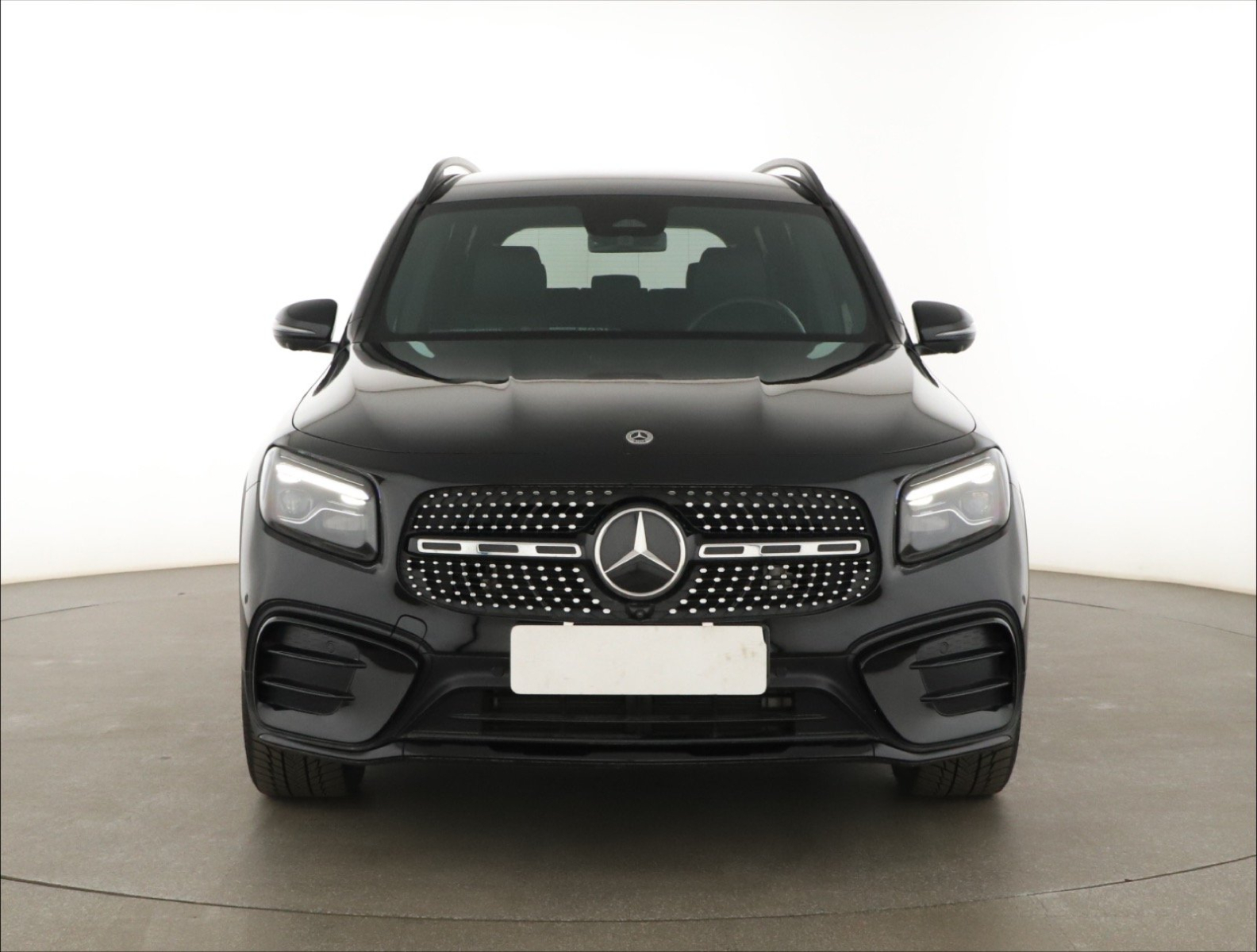 Mercedes-Benz GLB - 2024