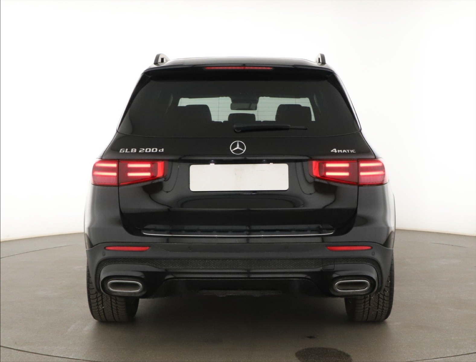 Mercedes-Benz GLB - 2024
