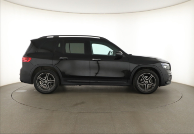 Mercedes-Benz GLB - 2024