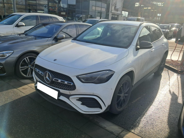 Mercedes-Benz GLA 2023