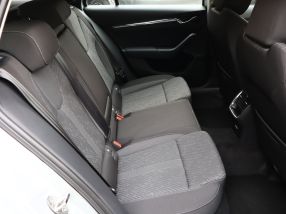 Škoda Octavia - 2023