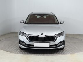 Škoda Octavia - 2023