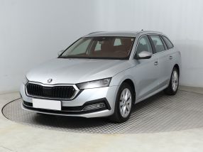 Škoda Octavia - 2023