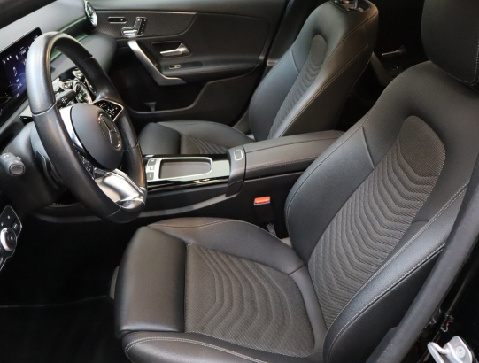 Mercedes-Benz A 200 d