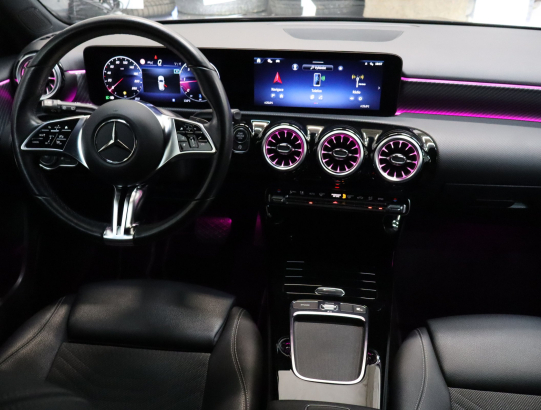Mercedes-Benz A 200 d