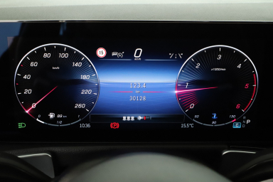 Mercedes-Benz GLB - 2024