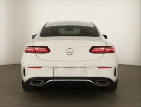 Mercedes-Benz E - 2020
