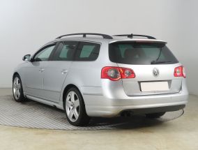 Volkswagen Passat - 2010