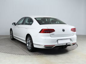 Volkswagen Passat - 2017