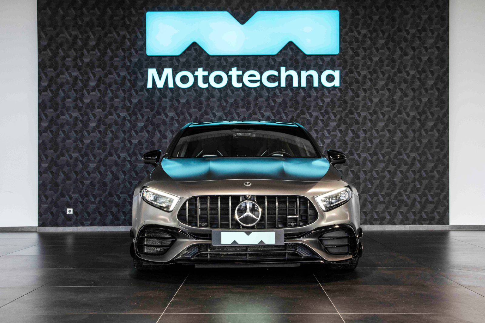 Mercedes-Benz A - 2022
