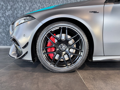 Mercedes-Benz A - 2022