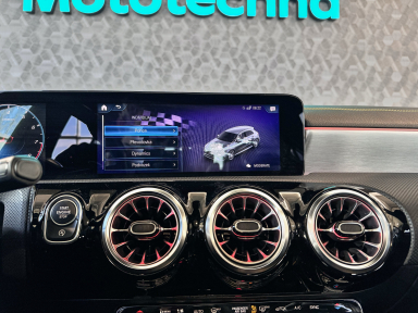 Mercedes-Benz A - 2022