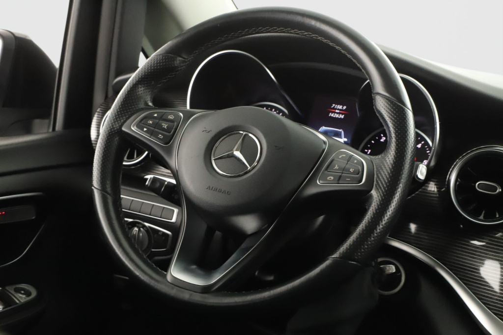 Mercedes-Benz V
