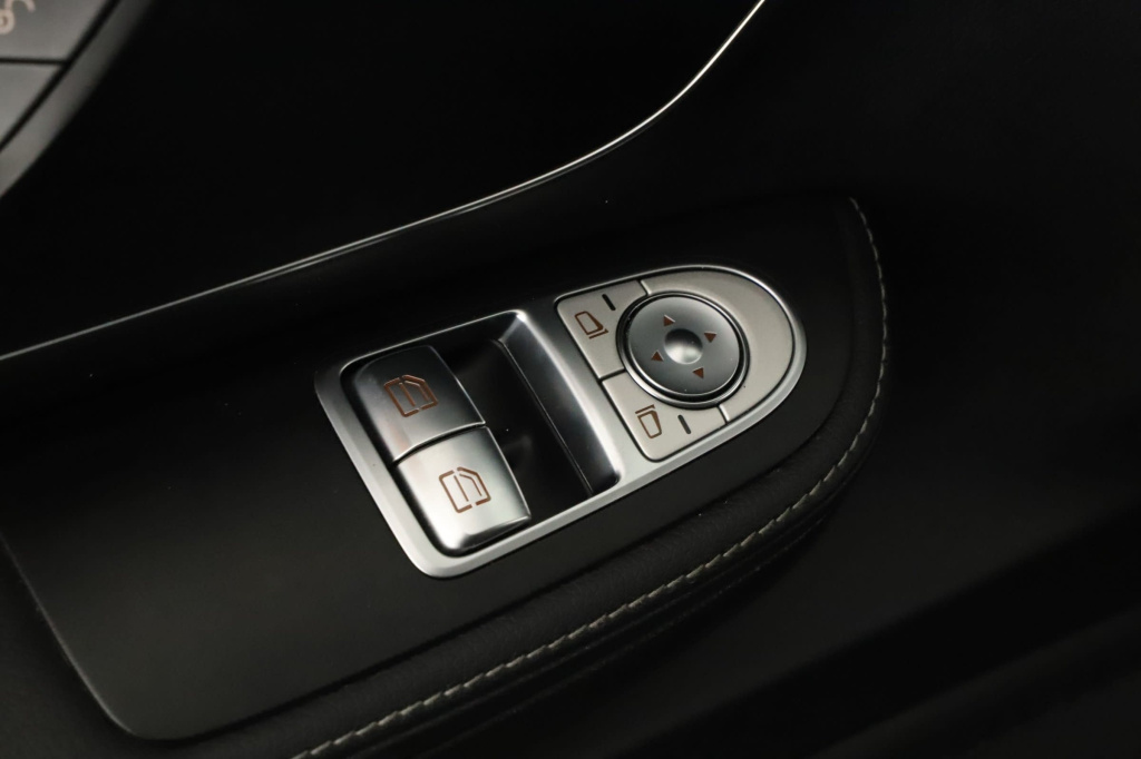 Mercedes-Benz V