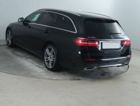 Mercedes-Benz E - 2018