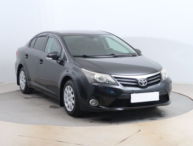 Toyota Avensis 2013