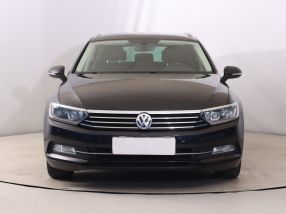 Volkswagen Passat - 2015
