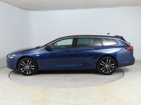 Opel Insignia - 2022