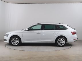 Skoda Superb - 2019