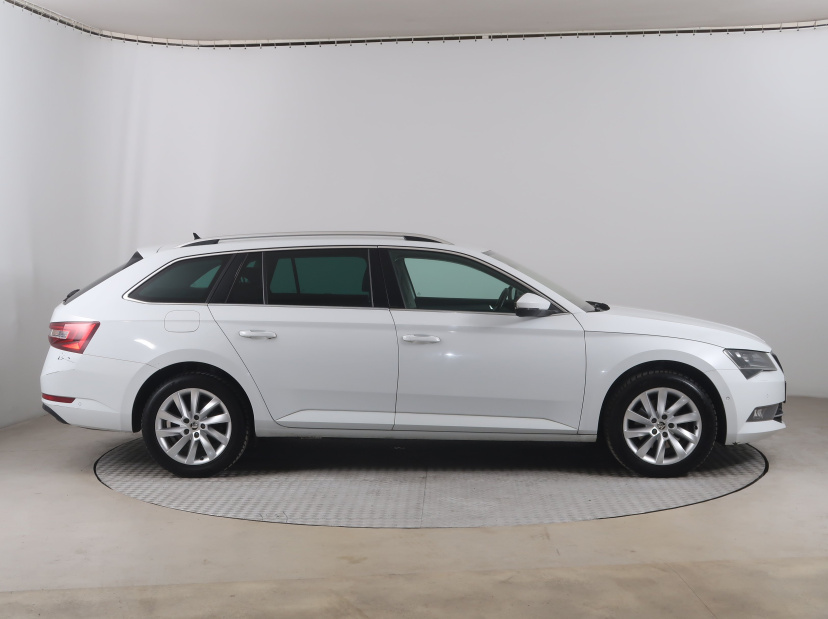 Škoda Superb, 2019