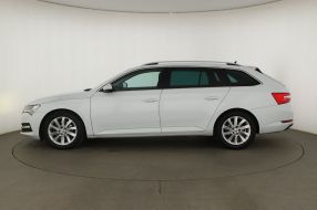 Škoda Superb - 2021