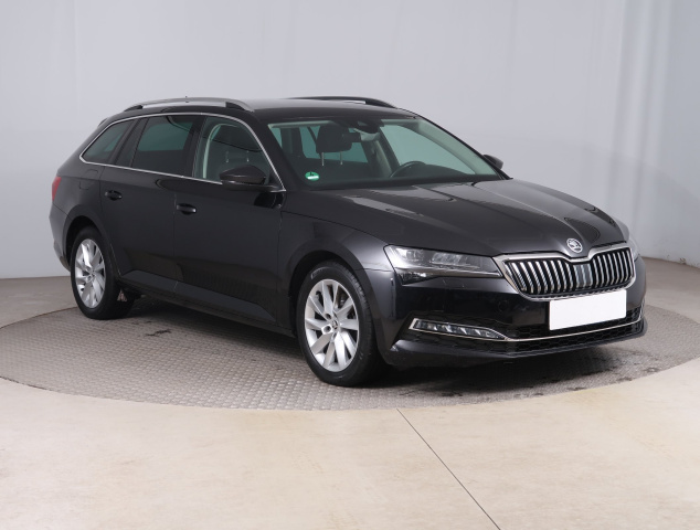 Škoda Superb 2023