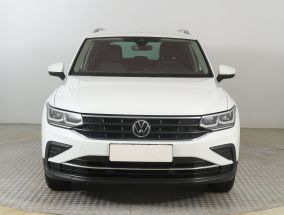 Volkswagen Tiguan - 2021
