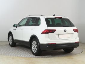 Volkswagen Tiguan - 2021