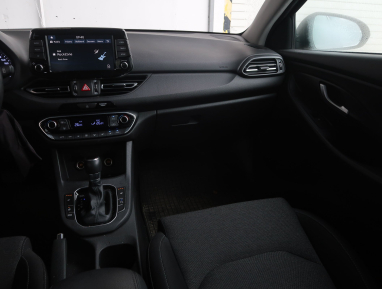 Hyundai i30 - 2021