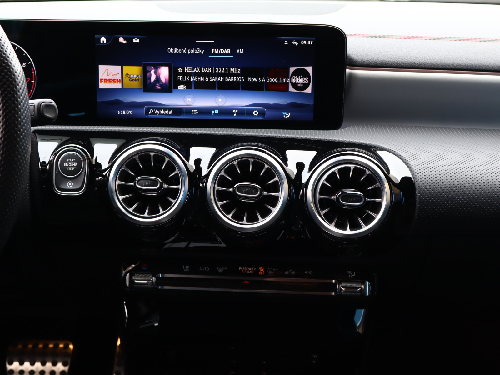 Mercedes-Benz CLA - 2024