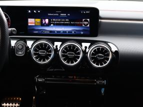 Mercedes-Benz CLA - 2024