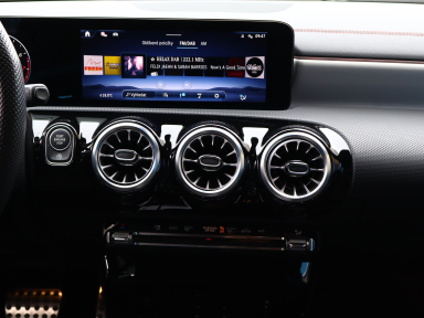 Mercedes-Benz CLA - 2024