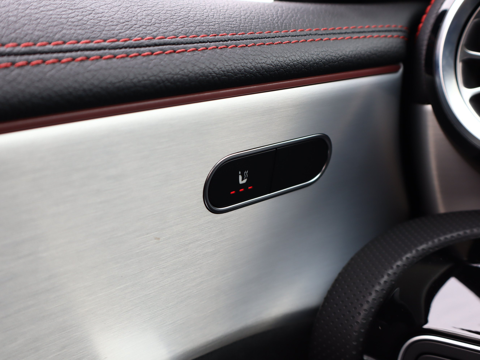 Mercedes-Benz CLA - 2024