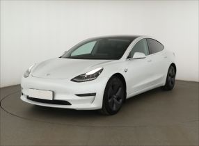 Tesla Model 3 - 2019