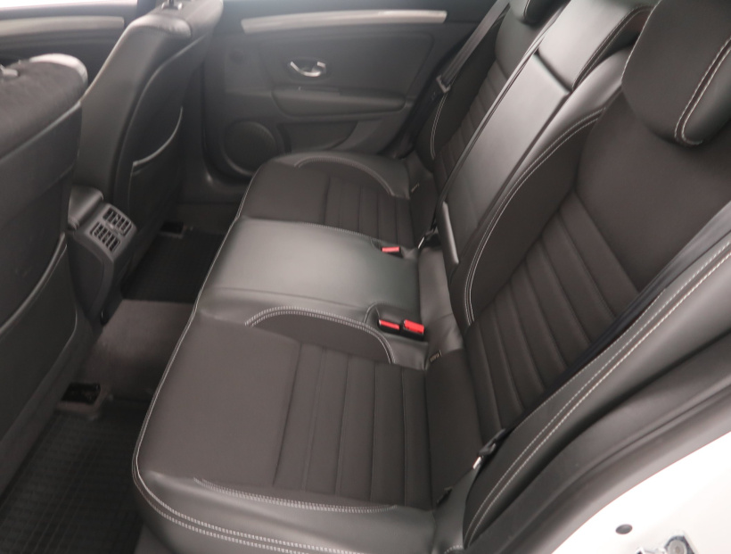 Renault Laguna, 2015