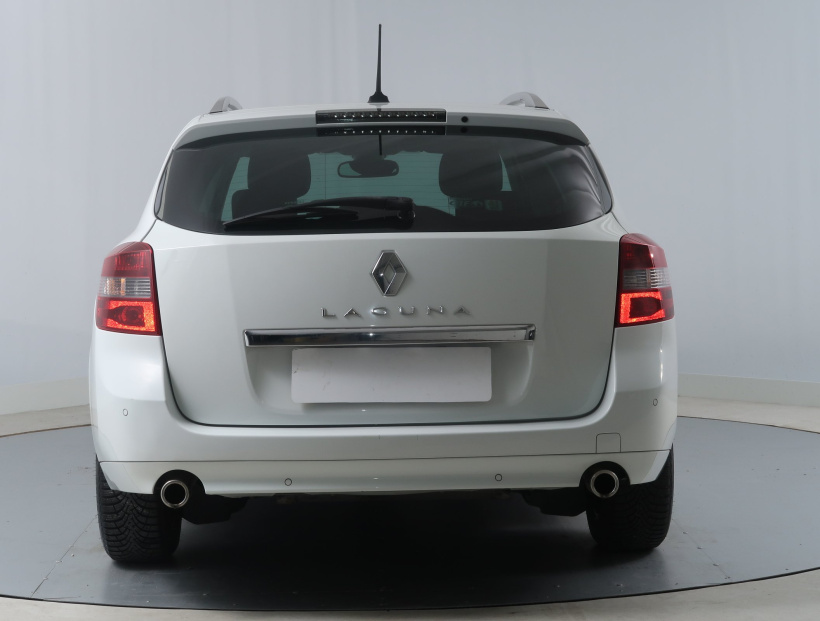 Renault Laguna, 2015